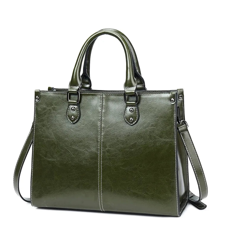 Classic Women’s Handbag – Elegant Everyday Style