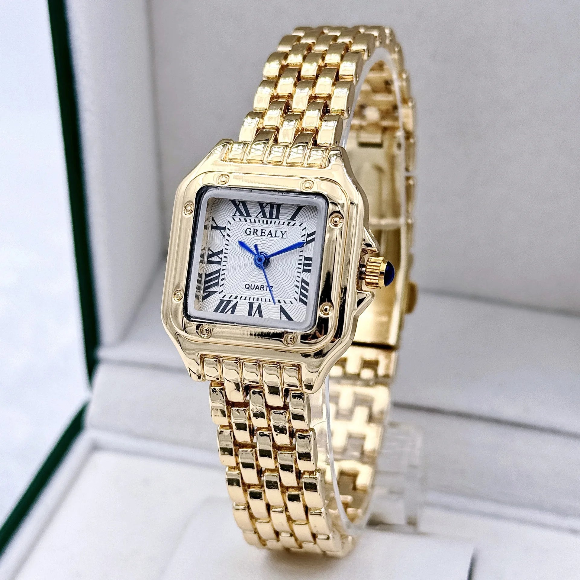 Classic Women’s Square Watch – Stainless Steel Bracelet Elegant Look